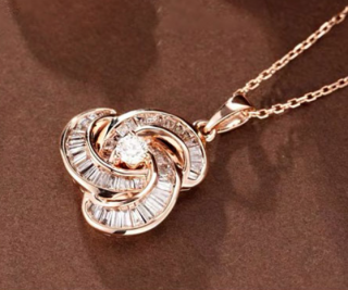 Pozlacený náhrdelník se zirkony Triple Druh barvy: Zlatá růžová