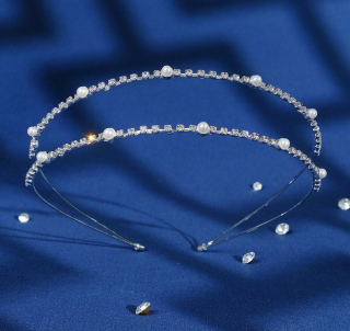Slavnostní dvojitá čelenka do vlasů s krystaly a perlami - stříbrná