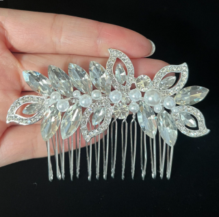 Svatební hřeben do vlasů List s krystaly a perlami - postříbřený