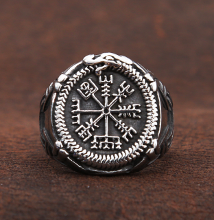 Víkingský prsten Severský kompas  Vegvísir  Velikost prstenu: 59,5mm