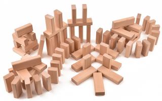 Dřevěná stavebnice - velké a  malé desky - 71 ks (+ pytlík)