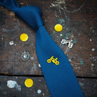 Capri modrá pletená pánská kravata