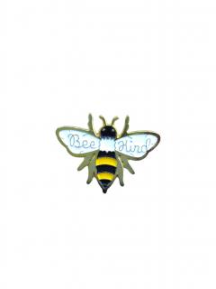 Odznak ve tvaru včelky
