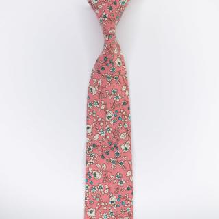 Růžová květinová pánská kravata
