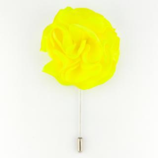 Sytě žlutá květinová brož do klopy