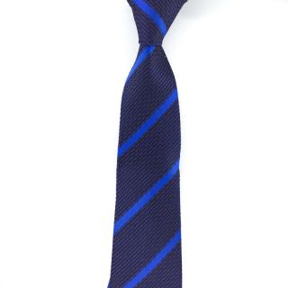 Tmavě modrá pletená pánská kravata s modrými pruhy