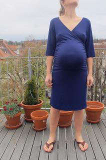 Těhotenské šaty z fialového úpletu, vel. M