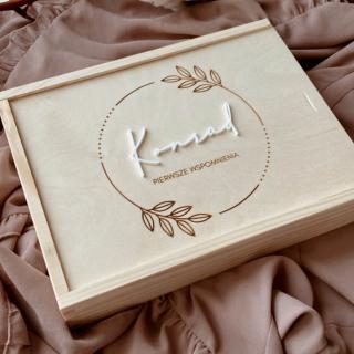 Dřevěná krabička na vzpomínky Veněček