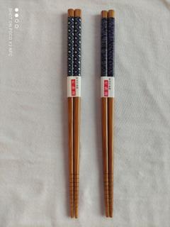 Hůlky japonské hnědé s modrým 1 pár AKCE