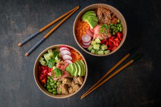 Poke menší - sushi bowl (nelze odeslat) Druh: vegetariánské, vyzvednutí v čase 10-16h: DNES (dostupnost si ověřte na tel. 775211218!!!)