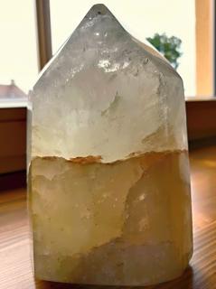 Citrín pravý - mimořádně velká dekorativní špice 2,64 kg!  Groß Natürlich Zitrin Spitze | Big Natural Citrine Point. 17,5 cm. Madagaskar