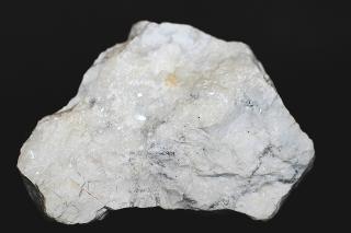 Magnezit (Howlit) - přírodní, surový, dekorativní. 11,1 cm | 530 g  Feng Šuej kámen čistoty, harmonie a klidu. 11,1 x 8,9 x 7,5 cm. Brazílie