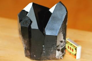 Morion - mimořádně velké srostlé špice 2 kg/15 cm! | Dunkler Rauchquarz | Dark smoky quartz  Velký dekorativní interiérový kámen. Brazílie. 15 x 12,2…