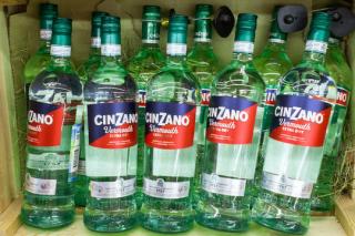 Cinzano Vermouth Extra Dry 18% 0,75 l 12ks (karton)