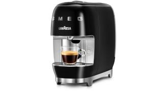 Kávovar Lavazza A Modo Mio LM200 SMEG Black Černý 1ks