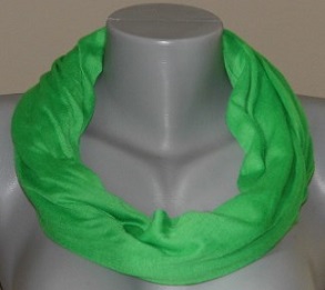 Dutý šátek kruhový 440 - zelený VÝPRODEJ
