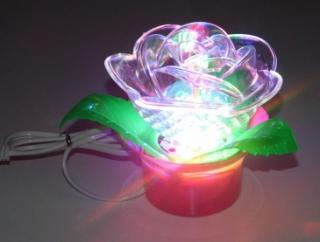 Otočná LED projekční lampa ve tvaru květiny 003 VÝPRODEJ