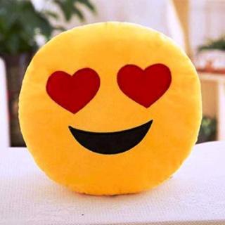 Plyšový zamilovaný polštářek Emoji 30 cm