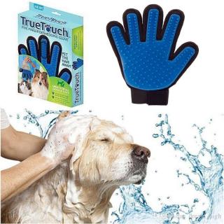 True Touch Vyčesávací rukavice na srst pro psy a kočky
