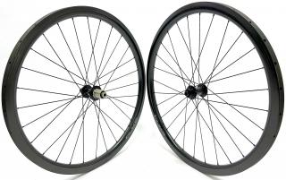 1370g GALUSKOVÁ karbonová zapletená kola DUKE BACCARA 35T 3K DISC, BITEX road disc Typ ořechu: SRAM XDR