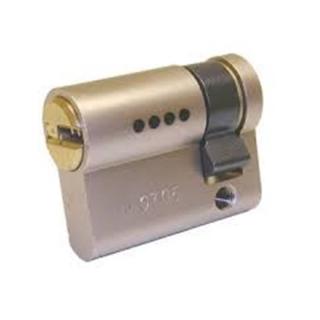 mul-t-lock Integrator půlvložky Velikost: 39,5 mm (30x9,5)