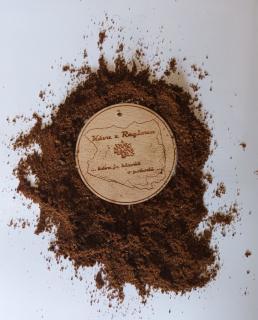 Kolumbie mletá Druh mletí: Aeropress, Papírové filtry - Střední mletí jemnější, Sáček: 1 kg