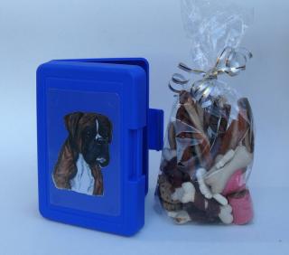 Boxer žíhaný - svačinový box s pamlsky pro psy (20 ks pamlsků)