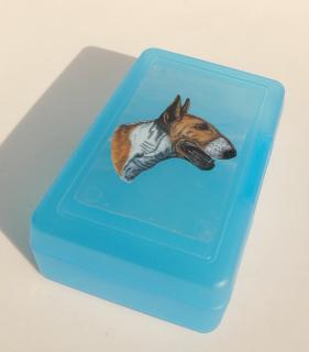 Bulteriér zlatobílý - plastový box (objem 0,9 l / 1,2 l)