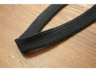 Černý plochý provaz, 22mm