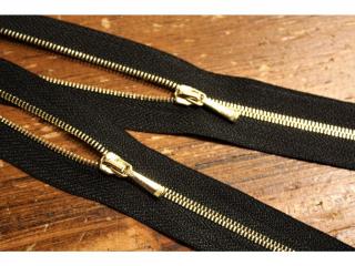 Černý zip se zlatým kovem,  14cm, 30cm, 40cm, 60cm, 70cm, 80cm delka zipů: 50 cm