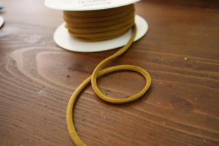 Kulatá gumička pro špagetová ramínka, 4mm