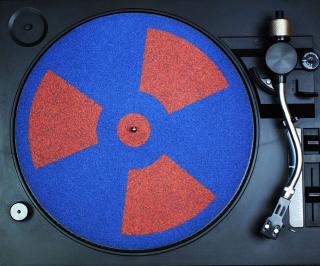 Slipmat - biohazard 6