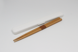 Hůlky v pouzdře Nuri Ajiro | bílá