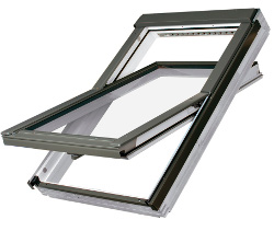 Dřevěné oplastované střešní okno FAKRO FTU-V U3 rozměr: 114x118 cm