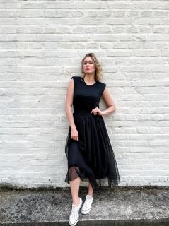 dlouhá tylová sukně Barva: černá