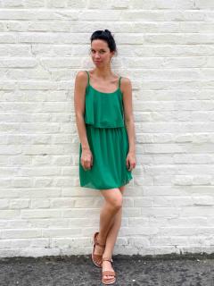krátké šaty Izi Barva: Zelená