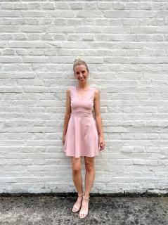 krátké šaty Lola Barva: růžová