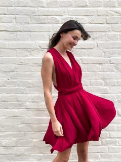 krátké šaty multi Barva: rudá