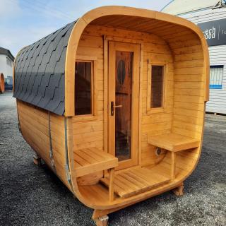Venkovní sauna Nelio Premium 2,8x2,2 m, 42 mm, 1 místnost, terasa, smrk Sauna: Rozložená v balíku na vlastní montáž