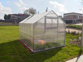 Zahradní skleník z polykarbonátu House 2 m  + Mulčovací textilie + Zahradní konev + Sada těsnění
