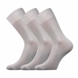 Společenskéí ponožky 3 kusy v balení Boma Radovan světle šedá Velikost: 35-38