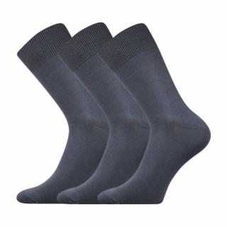 Společenskéí ponožky 3 kusy v balení Boma Radovan tmavě šedá Velikost: 35-38