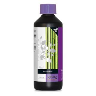 Atami B´cuzz Silic Boost 500ml, doplněk křemík (B'cuzz Silic Boost je stabilní produkt z křemíku ve vstřebatelné formě pro rostliny. Je výborným doplňkem k pravidelnému hnojení. Má posilující účinek na rostliny, takže jsou méně náchylné na abiotické stres