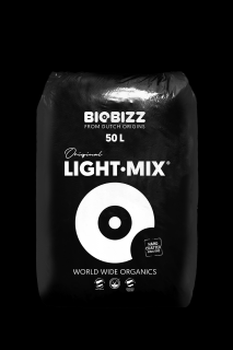 BioBizz Light-Mix 50L, pěstební substrát (Mírně předhnojený kvalitní substrát vhodný pro všechny, kteří si plně chtějí regulovat živiny tekutými hnojivy. Pro rychlý rozvoj kořenů a dynamický růst. Vhodný pro rostliny pěstované v květnicích a kontejnerech.