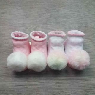 ponožky 2ks kojenecké bílorůžové s bambulkami vel 56/80