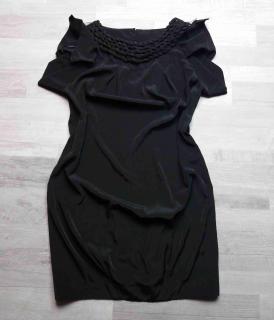 šaty společenské černé se vzorem  RIVER ISLAND vel XS (šaty RIVER ISLAND)