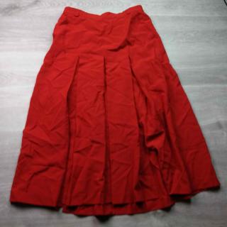 sukně červená skládaná vel M