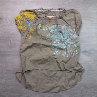 top khaki s květy vel 116