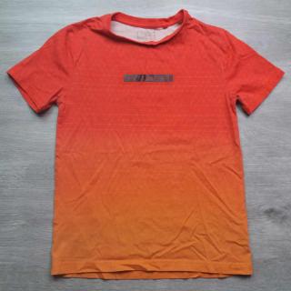 tričko kr.rukáv žíhané červenooranžové se vzorem a nápisem NEXT vel 128 (tričko NEXT)