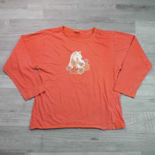 tričko od pyžama světle červené s koněm vel 152